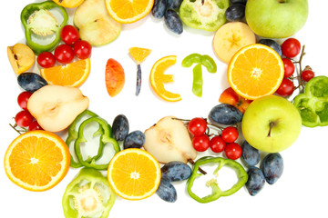 The word Diet lined with pieces of fruits and vegetables