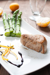 Fillet of pork with asparagus