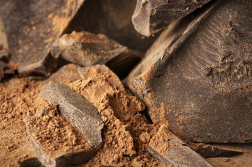 Cocoa mass and cocoa powder