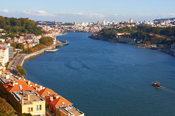 Fototapeta na wymiar Rzeki Douro, Porto, Portugalia