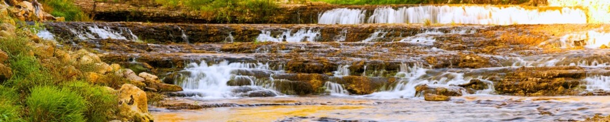Obraz premium Canon Falls Waterfall