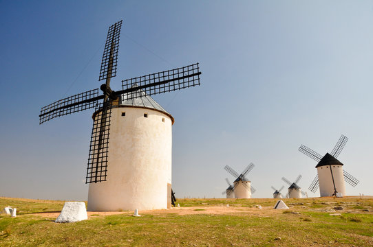 Molinos de viento en Campo de Criptana (Espa&ntilde;a)