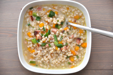 Graupensuppe