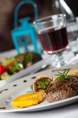 Steak mit Rosmarin