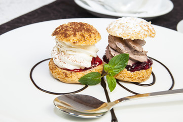 кремовые пирожное