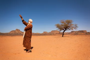 Fototapete Algerien Tuareg in der Wüste