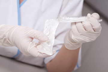 Unpacking syringe