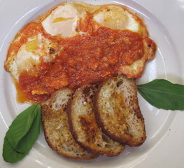 Eggs, Tomato, and Toast for Hearty Brunch
