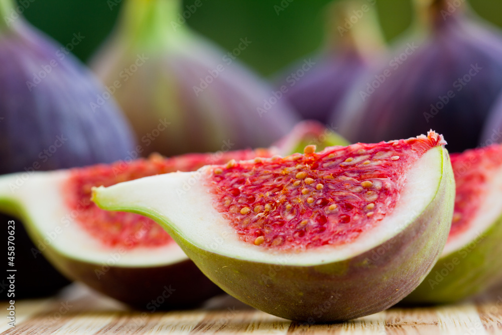 Wall mural Ripe Fig Fruits