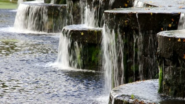 Springbrunnen Kaskade vid 02