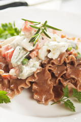 Wholegrain pasta with vegetable sauce