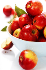 apples in a bowl