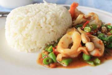 Thai food easy.