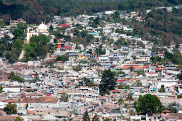 Fototapeta na wymiar Panoramiczny widok z San Cristobal de las Casas (Meksyk)