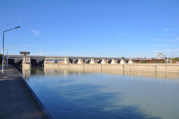 Fototapeta na wymiar Elektrownia wodna Greifenstein