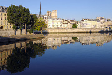 rives de Seine,  Iles de la cité et  saint Louis