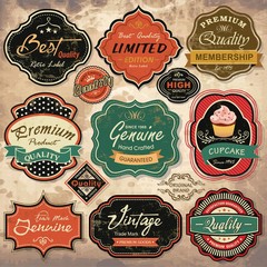 Collection d& 39 étiquettes, de badges et d& 39 icônes vintage rétro grunge