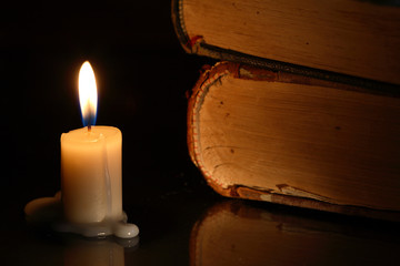 Books And Candle