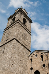 Fototapeta na wymiar Campanile Basilica San Giacomo Bellagio