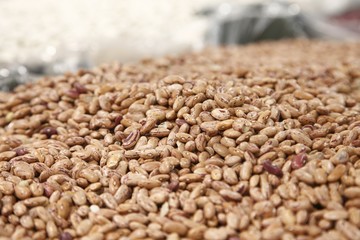 Obraz premium Brown beans in a big grocery