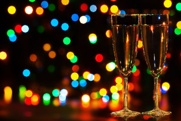 Pair glass of champagne