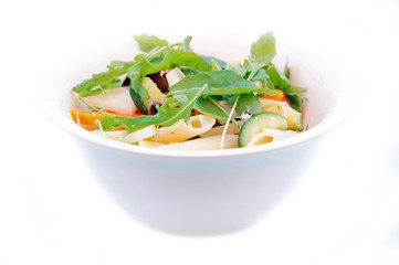 restaurant - pennes, parmesan, roquette, et légumes   30