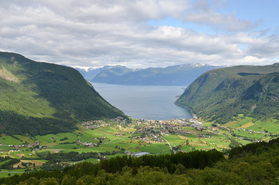Sur la route de Vikoyri en Norv&egrave;ge