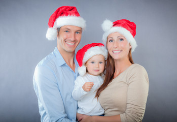 lachende familie weihnachten