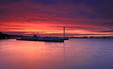 Fototapeta na wymiar Zachód słońca nad morzem Anglia Weymouth