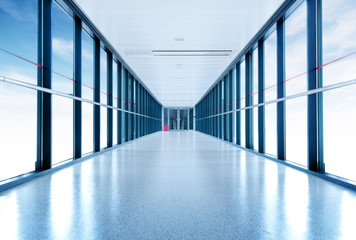 Boarding corridor