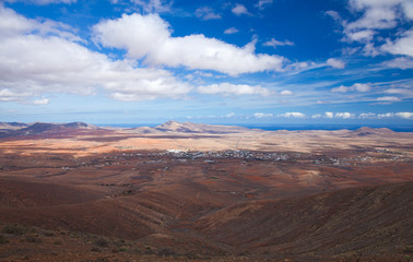 Fototapeta na wymiar Fuerteventura centrum, widok z El Pinar