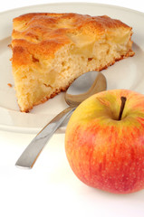 Part de gâteau aux pommes