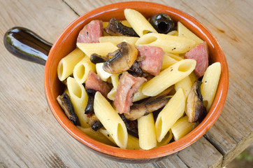 Mezze penne alla boscaiola