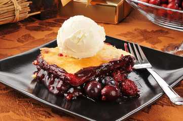 Fruit cobbler ala mode