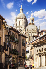 Fototapeta na wymiar Stare miasto Segovia. Na koniec jest ulicy Obiekty.