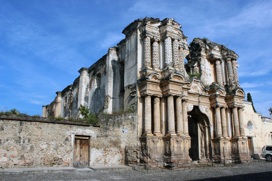 Ruinas de Iglesia en Antigua Guatemala