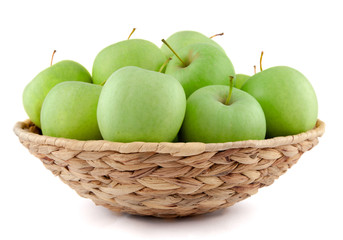 Obstkorb mit Äpfeln