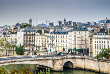 Fototapeta na wymiar Widok na Paryż z IMA