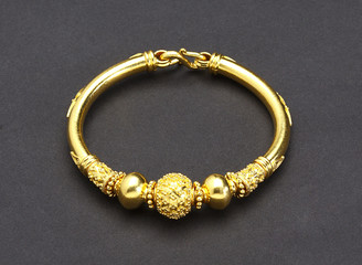 Golden bracelet designed by thai ancient goldsmith