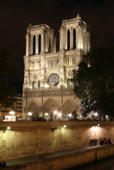 Fototapeta na wymiar Notre Dame gothic cathedral at night
