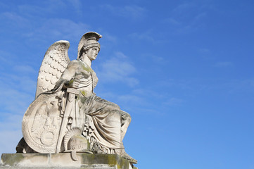 Fototapeta na wymiar Posąg bogini wojny klasycznej