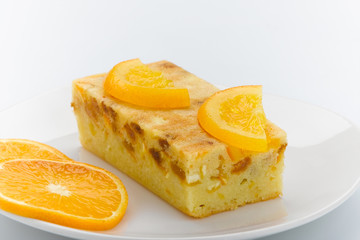 Eatable cake topping with sliced orange
