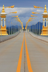 Thai-Lao friendship bridge