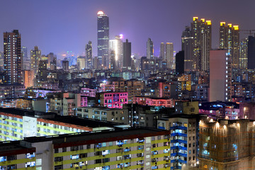 Fototapeta na wymiar apartment building in Hong Kong at night