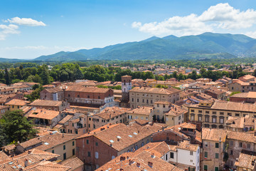 Fototapeta na wymiar Widok na Lucca, Toskania miasto
