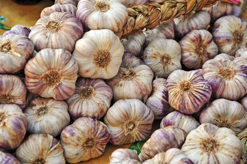 Aglio al mercato di Valreas - Provenza