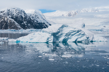 Deffirent forms of icebergs, Antarctica