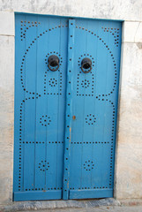 porte cloutée de la médina de Bizerte