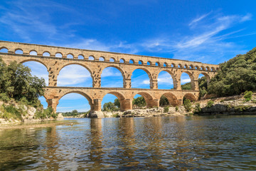 Fototapeta na wymiar Pont du Gard, Nimes, Prowansja, Francja