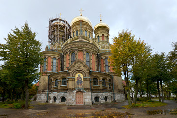 Fototapeta na wymiar Sobór Świętej Trójcy w Lipawie
